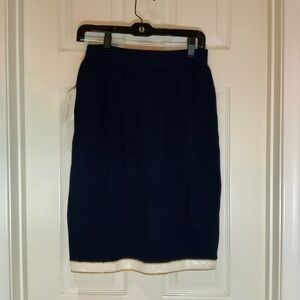 ST. JOHN EVENING NAVY KNIT SKIRT Size 8 NWT